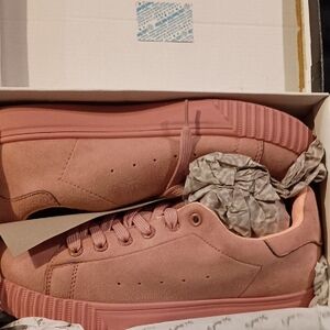 Qupid Women's Pink Sneakers Sz 8
